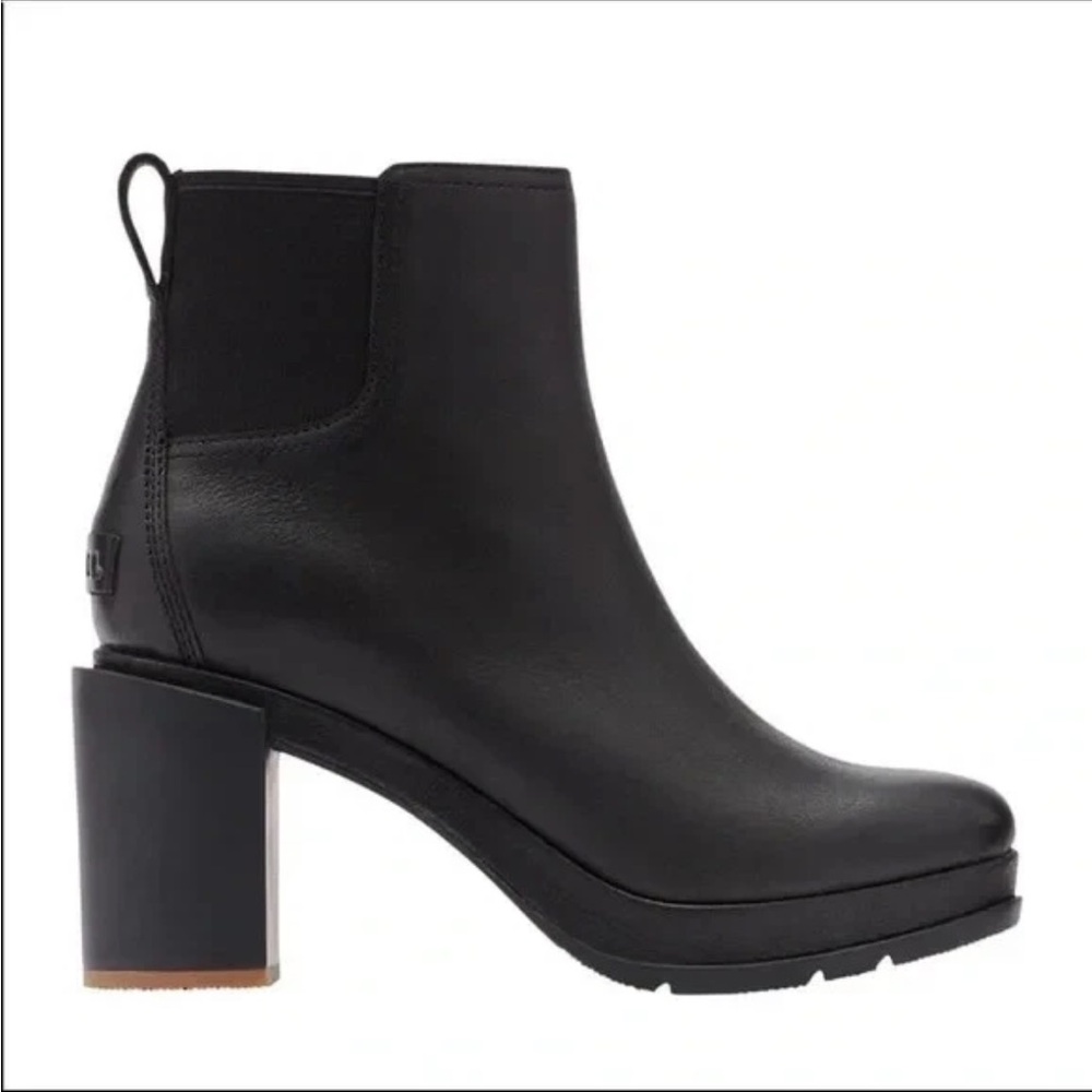 NEVER WORN Sorel Black Leather heeled boots
